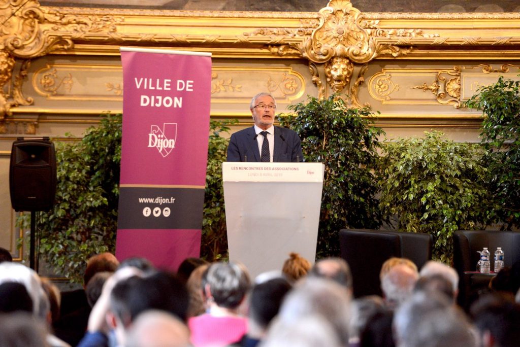 dijon-salle-comble-pour-les-rencontres-des-associations-338385 2